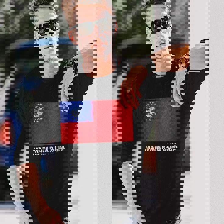 ビルマのミャンマー国旗 長袖Tシャツ 彼への贈り物