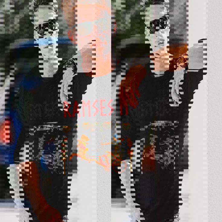 ファラオ・ラムセス2世 戦車 古代エジプト 長袖Tシャツ 彼への贈り物