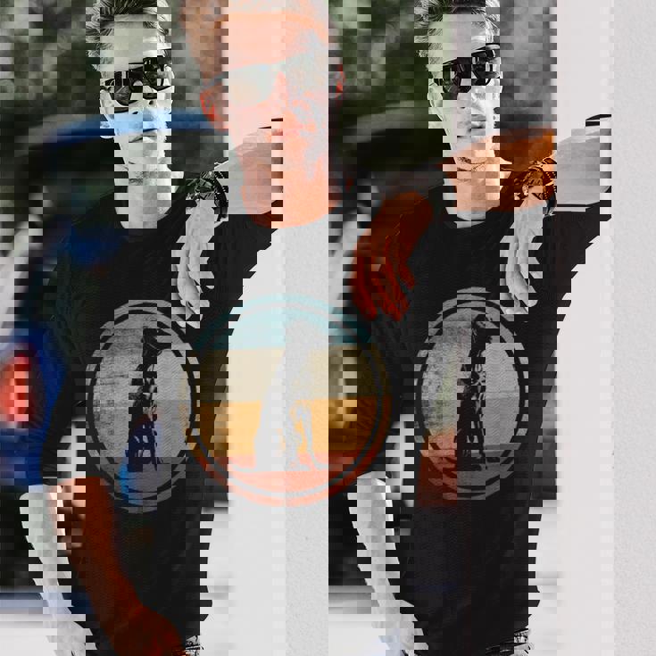 レトロなビンテージ デザインのワイマラナー犬 長袖Tシャツ 彼への贈り物