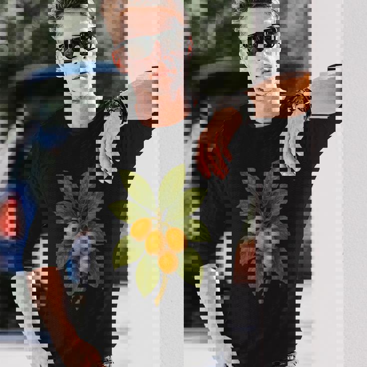 ヴィンテージ ボタニカル ビワ 自然 フルーツ アートプリント 長袖Tシャツ 彼への贈り物