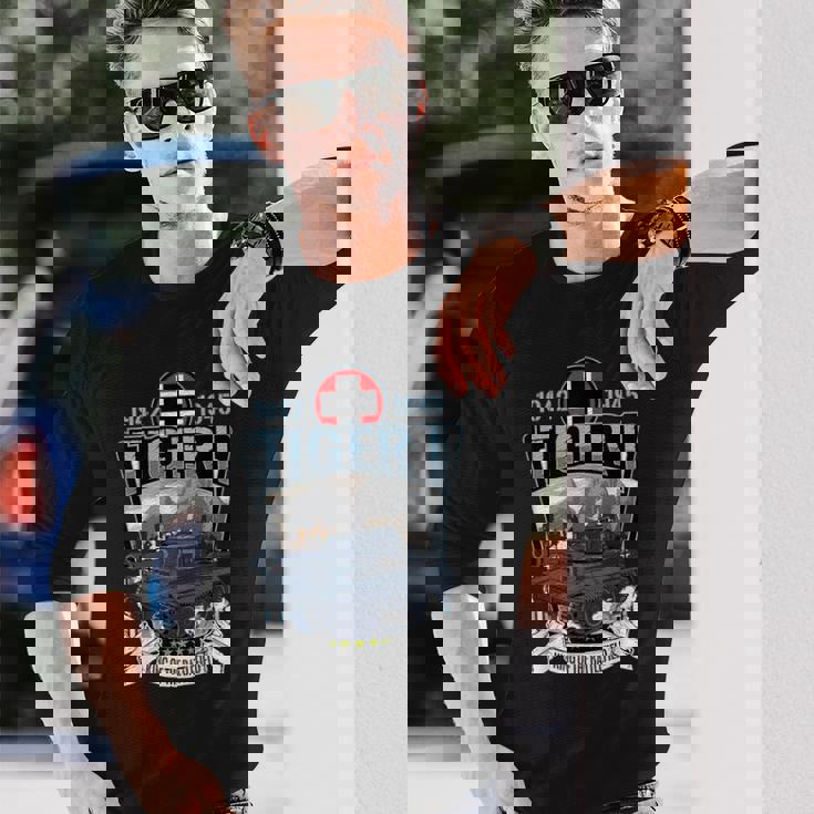 ヴィンテージ第二次世界大戦ドイツ戦車ティーガーi（1） 長袖Tシャツ 彼への贈り物