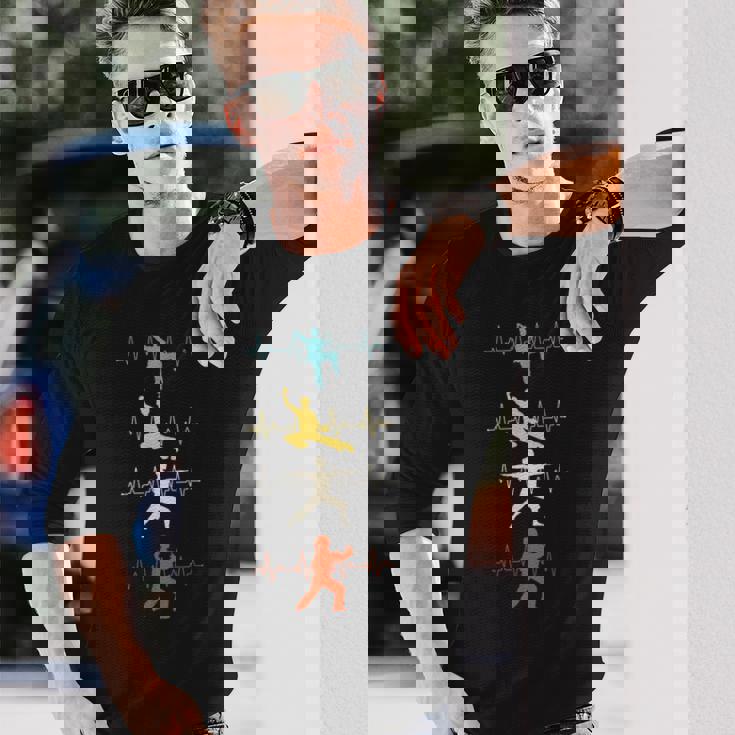 太極拳 マーシャルアート シャドウボクシング ハートビート 長袖Tシャツ 彼への贈り物