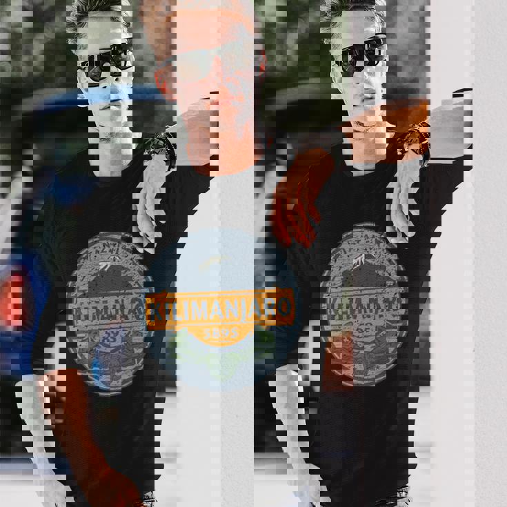 旅行 アフリカ タンザニア セレンゲティ キリマンジャロ山 バケーション 長袖Tシャツ 彼への贈り物