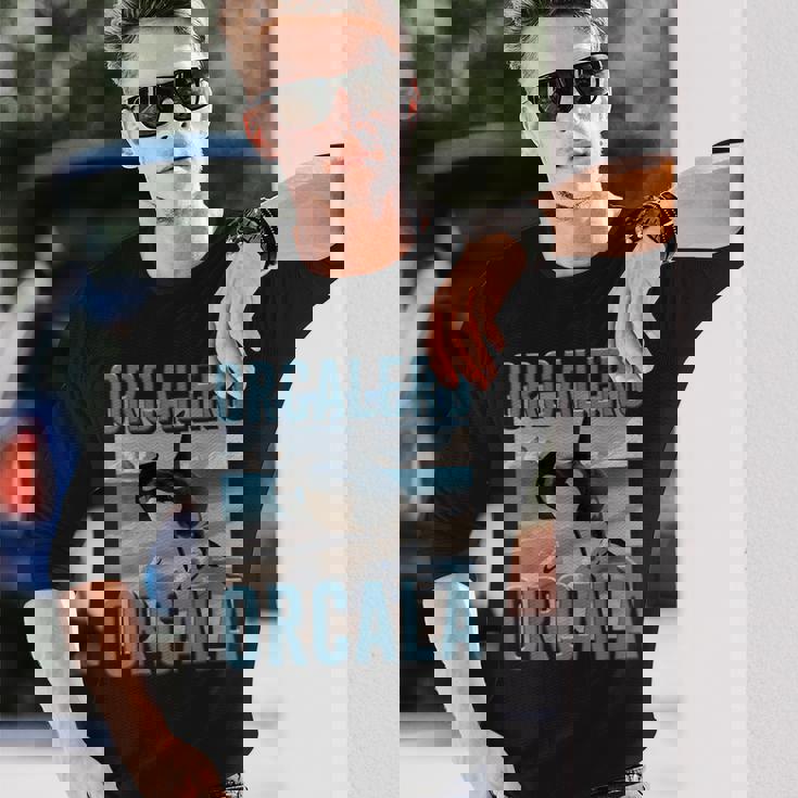 面白い Ai生成 モンスター 流行 オルカレロ オルカラ オルカ 長袖Tシャツ 彼への贈り物