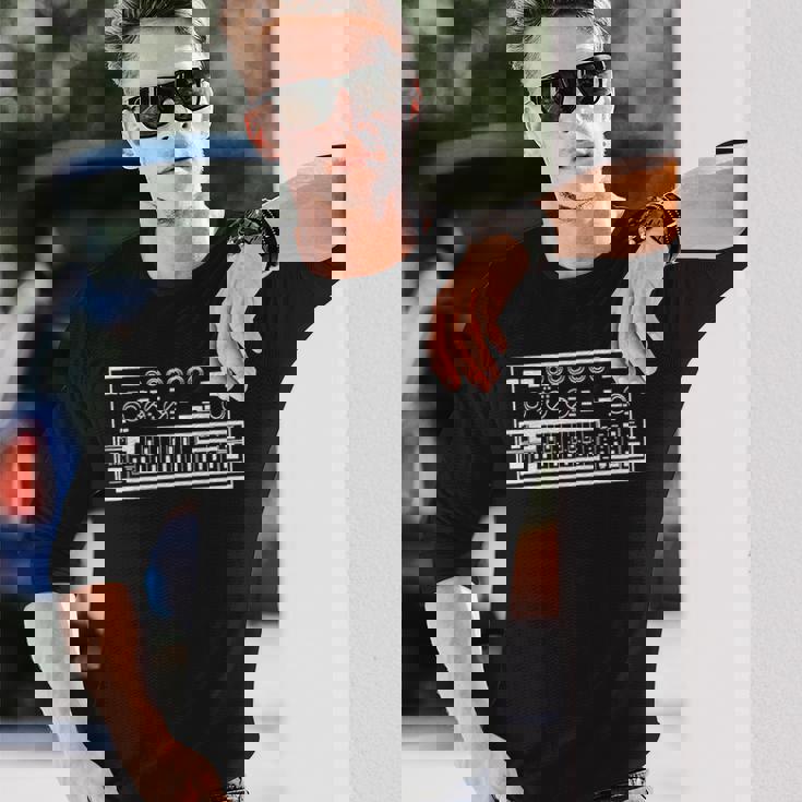 面白いシンセローランドベースラインシンセウェーブ 長袖Tシャツ 彼への贈り物