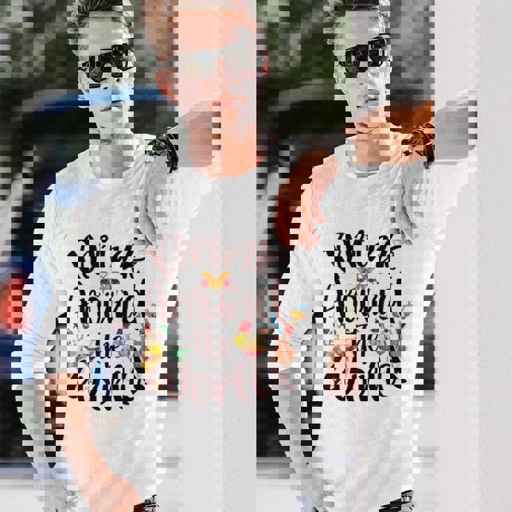 Family Drinking Around The World チェックリスト パスポート 長袖Tシャツ 彼への贈り物