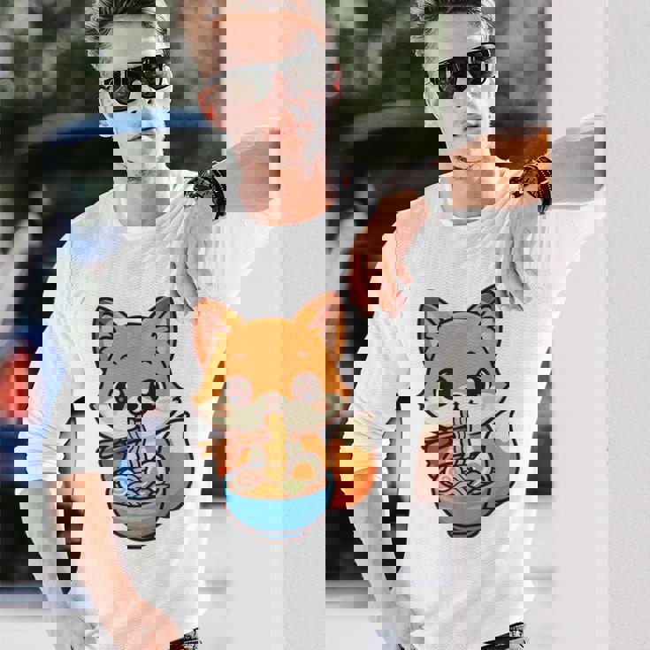 かわいいキツネを食べるラーメンかわいい動物アート 長袖Tシャツ 彼への贈り物