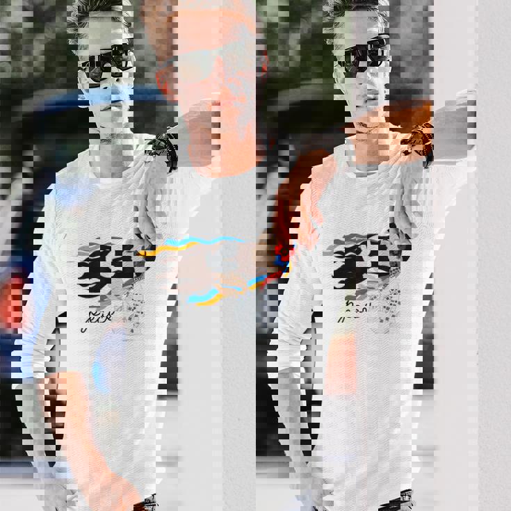 ウクライナの少女がウクライナの平和を支援 長袖Tシャツ 彼への贈り物