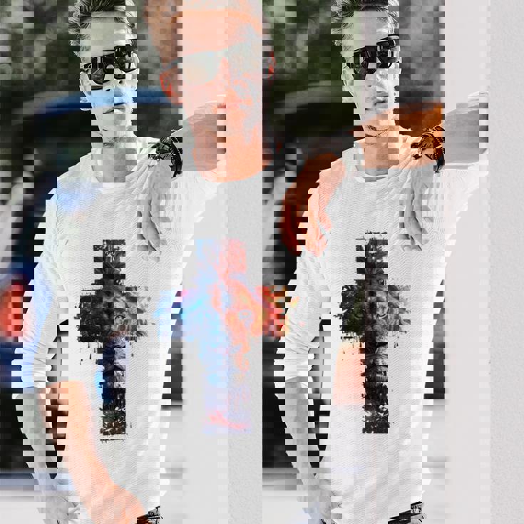 ユダのライオン、イエス・キリストの十字架、キリスト教信仰のグラフィック。 長袖Tシャツ 彼への贈り物