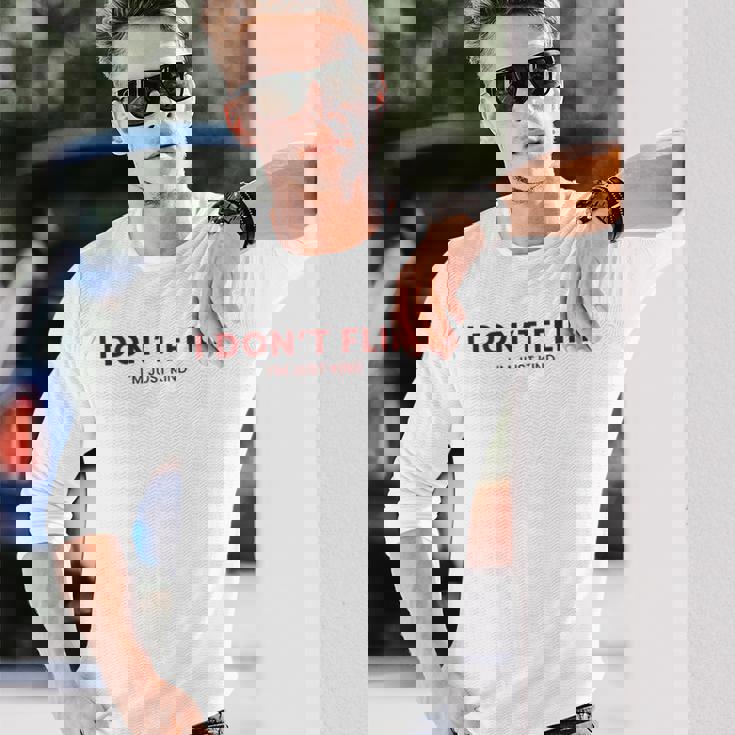 裏面 イチャイチャしないちょっとおもしろいことばっかり言ってるだけ 長袖Tシャツ 彼への贈り物