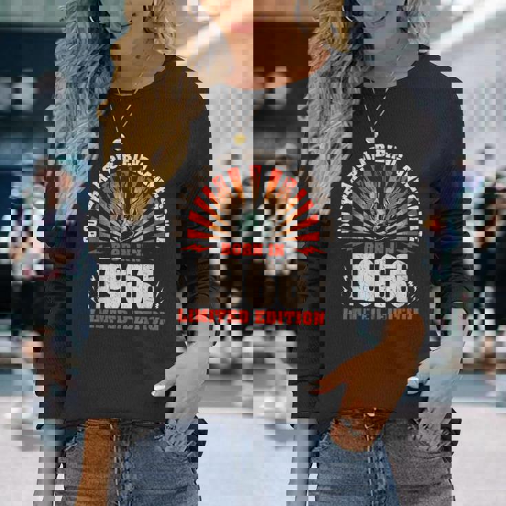 60歳の誕生日 60歳のギタリスト ギター愛好家 1966年生まれ 長袖Tシャツ 彼女への贈り物