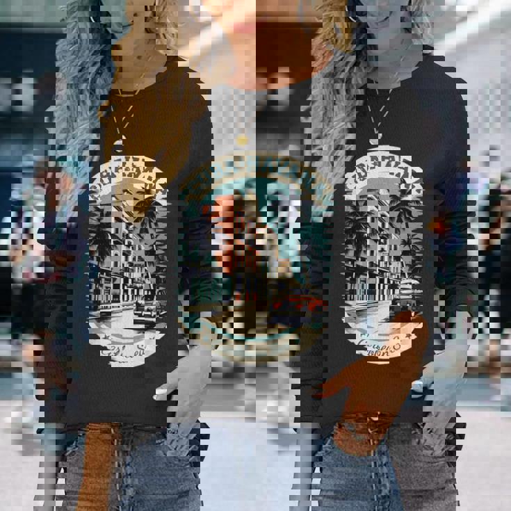 キューバ ハバナ レトロ 車 ヴィンテージ カリブ海のヤシの木 長袖Tシャツ 彼女への贈り物