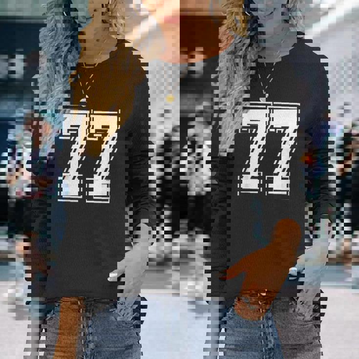 ナンバー77 野球 フットボール 誕生日 長袖Tシャツ 彼女への贈り物