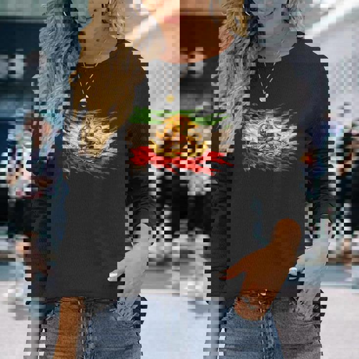 ライオンと太陽のエンブレムが付いたイランの国旗、ヴィンテージペルシャ遺産。 長袖Tシャツ 彼女への贈り物