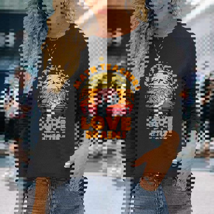 数学教師 Love Brains おもしろハロウィン ゾンビテーマ 長袖Tシャツ 彼女への贈り物