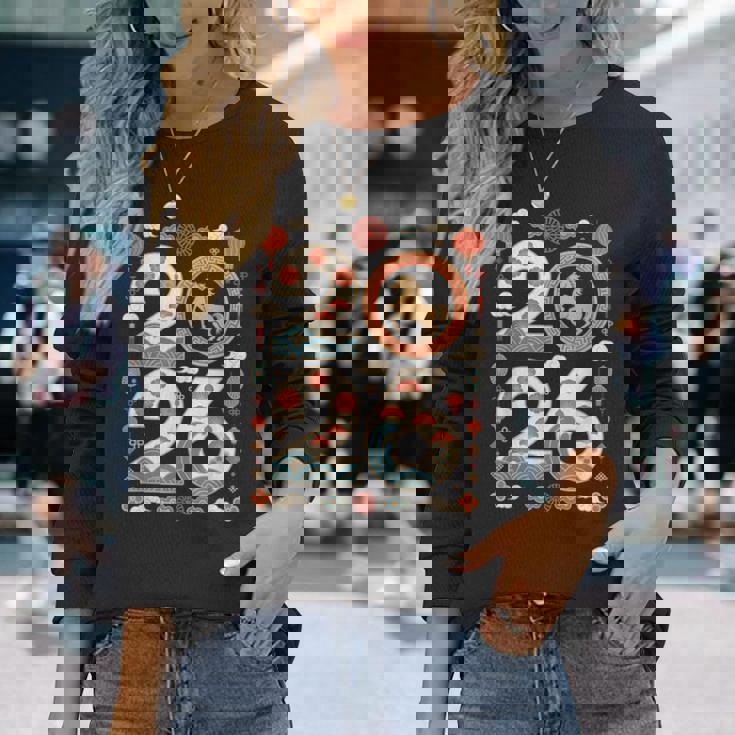 馬の年 – 干支 2026年 長袖Tシャツ 彼女への贈り物