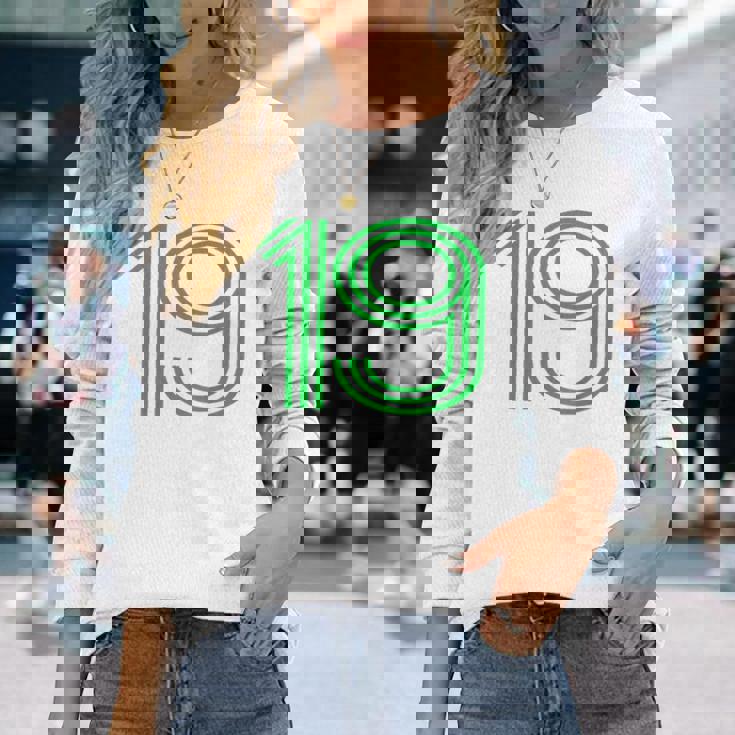 ナンバー19シャツ レトロユニフォーム ヨーロッパスタイル バックプリントジャージ 長袖Tシャツ 彼女への贈り物