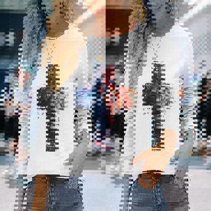 ユダのライオン、イエス・キリストの十字架、キリスト教信仰のグラフィック。 長袖Tシャツ 彼女への贈り物