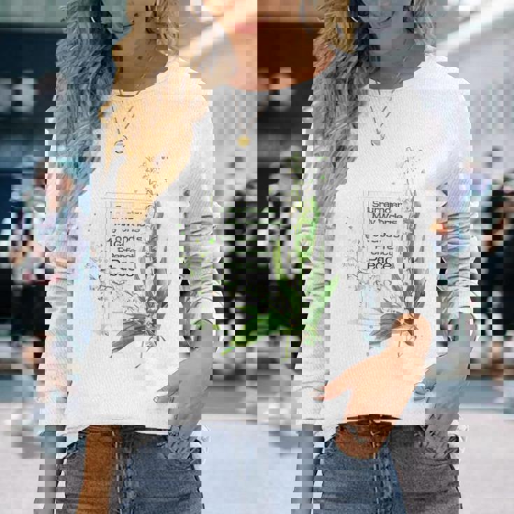 水彩 スズラン キリスト教の祈り 長袖Tシャツ 彼女への贈り物