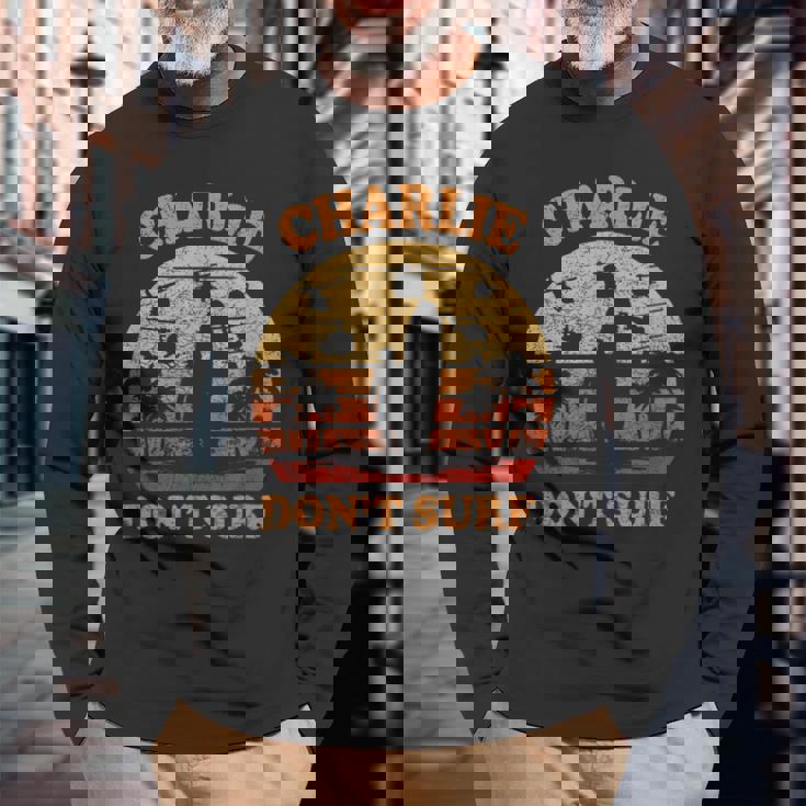 Charlie Does Noturf In The Militaryietnam War 長袖Tシャツ 高齢者への贈り物