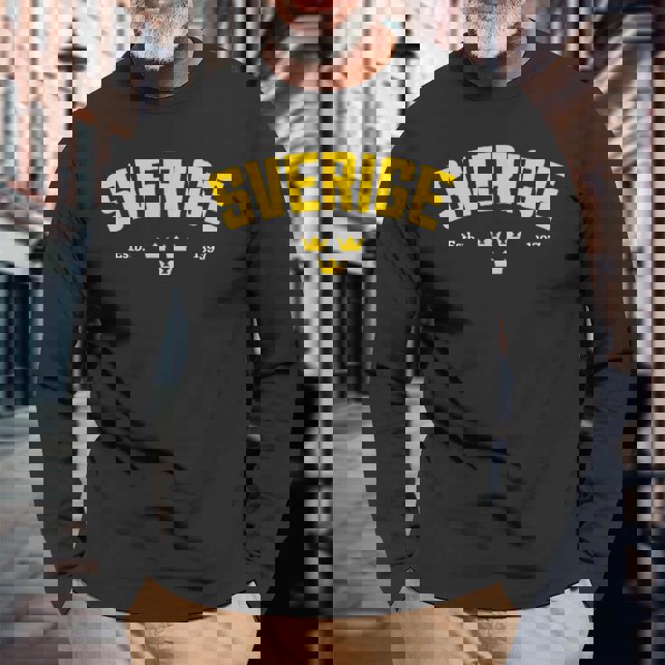 Sverige スウェーデン トレ クロナー スウェーデン ホリデー 長袖Tシャツ 高齢者への贈り物