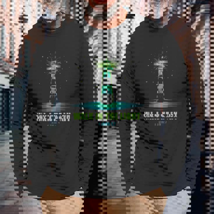 Walk In The Light – 1 John 1 長袖Tシャツ 高齢者への贈り物