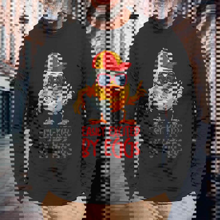 おもしろエッグが簡単に興奮するエッグ。 長袖Tシャツ 高齢者への贈り物