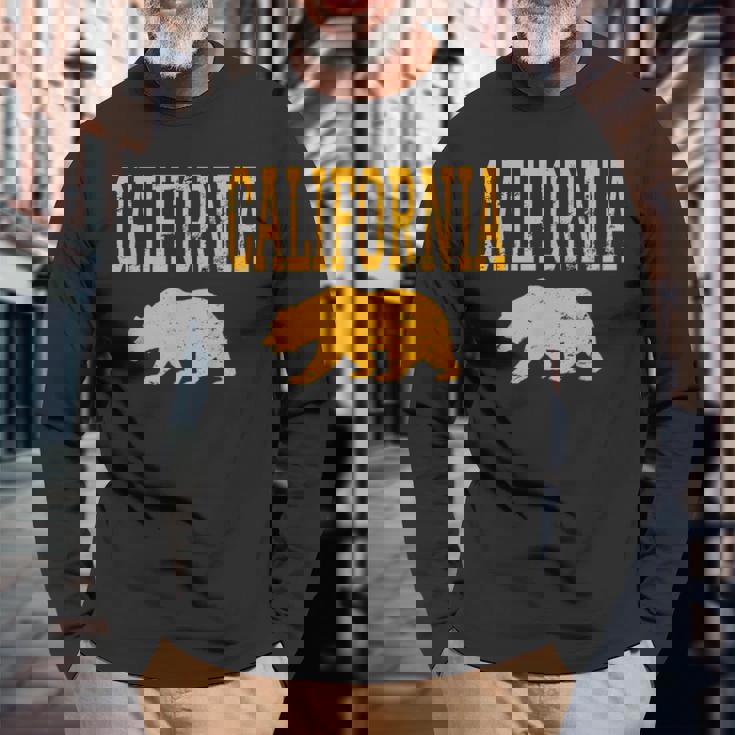 アンティーク調カリフォルニアゴールデンベア。 長袖Tシャツ 高齢者への贈り物