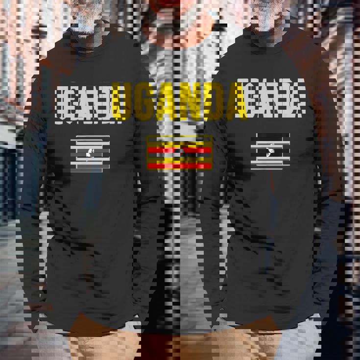 ウガンダ ウガンダの国旗 長袖Tシャツ 高齢者への贈り物