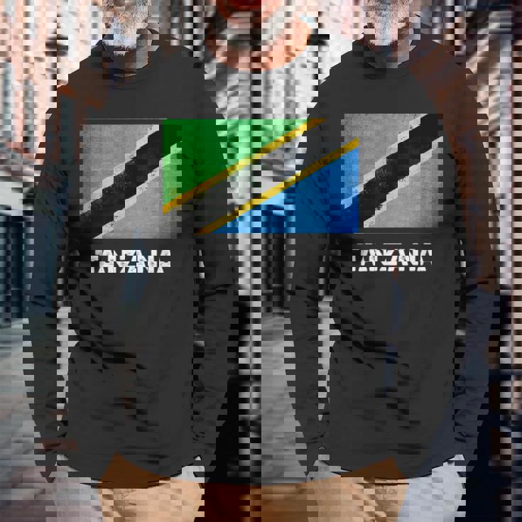 タンザニア国旗tシャツ 長袖Tシャツ 高齢者への贈り物