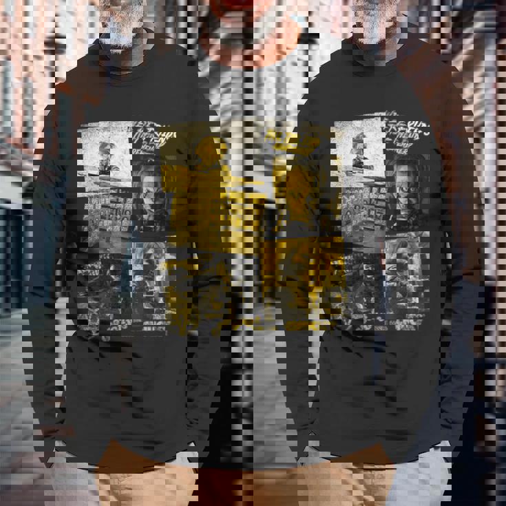 チャッキー Golden Horror Panels Retro 長袖Tシャツ 高齢者への贈り物