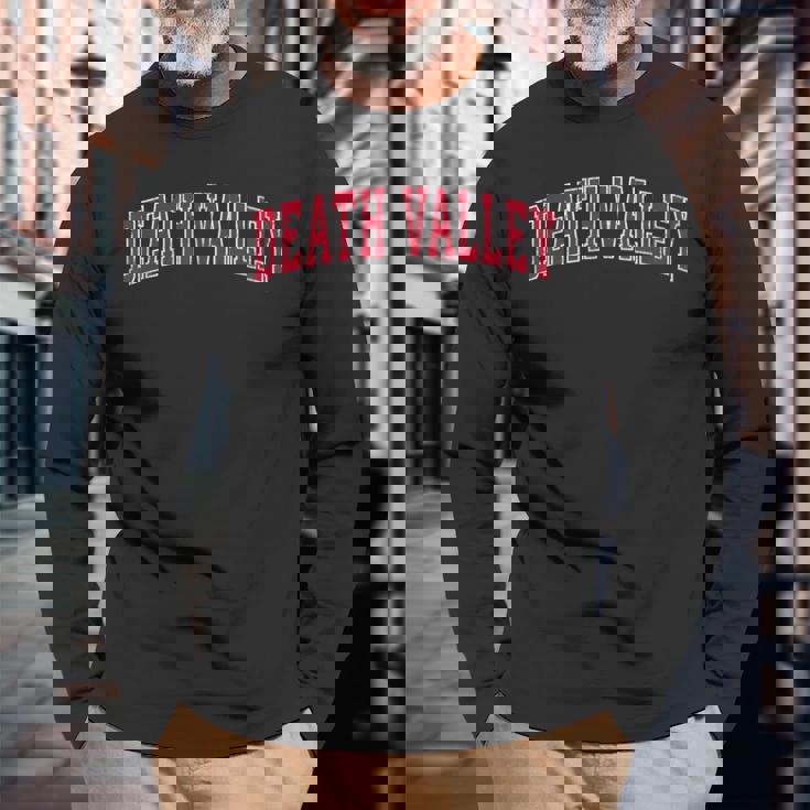 デスバレー国立公園 ビンテージスポーツデザイン レッドデザイン 長袖Tシャツ 高齢者への贈り物