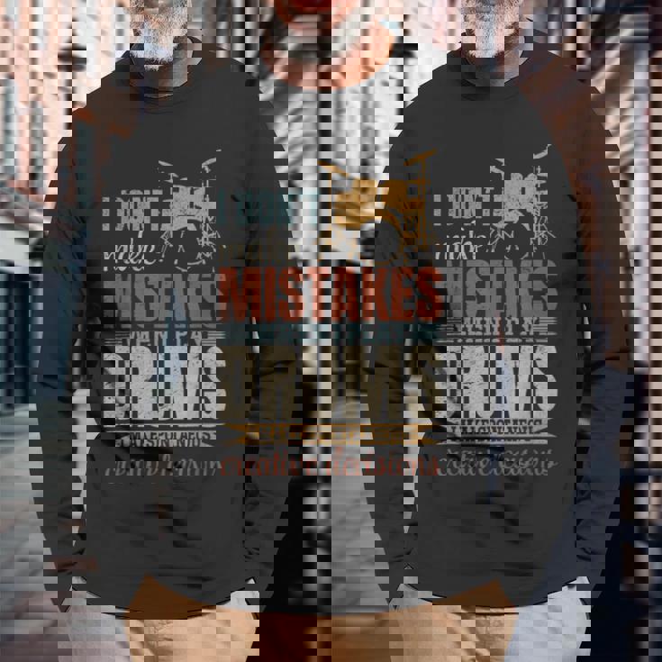 ドラムを弾いても間違えないかっこいいドラムセットラバー 長袖Tシャツ 高齢者への贈り物