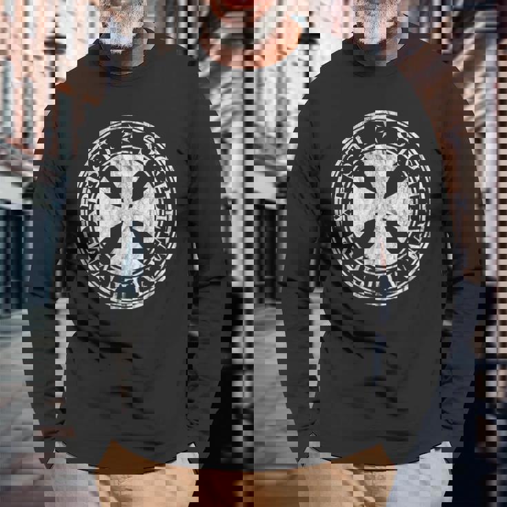 マルタ十字架の紋章 -2Intage 長袖Tシャツ 高齢者への贈り物