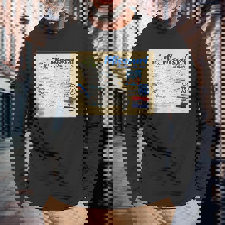 ミズーリ州、マップフラッグアーチブルーバードフラワーランドマーク 長袖Tシャツ 高齢者への贈り物