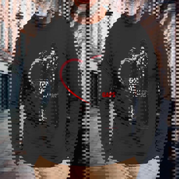 ロッキーみんなでギャップを埋める 長袖Tシャツ 高齢者への贈り物