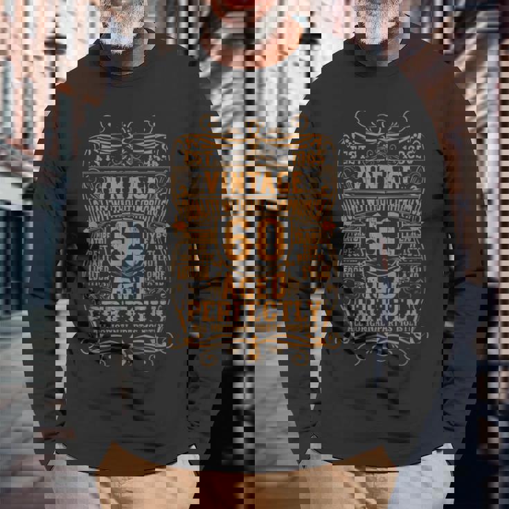 ヴィンテージ還暦祝い 1965年生まれ 60歳 完熟熟成 長袖Tシャツ 高齢者への贈り物