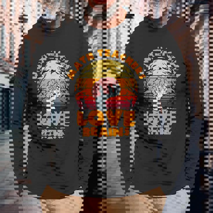 数学教師 Love Brains おもしろハロウィン ゾンビテーマ 長袖Tシャツ 高齢者への贈り物