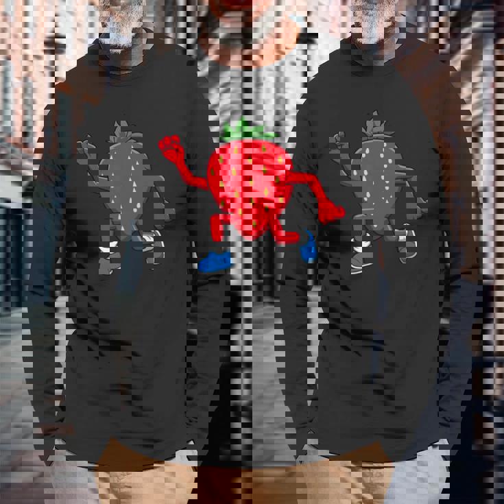 皮肉なイチゴランニングマラソン趣味のランナー 長袖Tシャツ 高齢者への贈り物