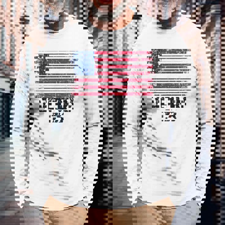 Victory 1776 愛国的 ベッツィー・ロス アメリカ国旗 星13個 長袖Tシャツ 高齢者への贈り物