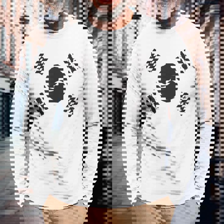 大韓民国 様式化された韓国国旗 ブラック 長袖Tシャツ 高齢者への贈り物