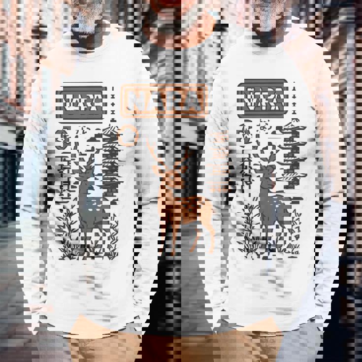 奈良 日本 鹿 日本語タイポグラフィ 漢字 自然 旅行 長袖Tシャツ 高齢者への贈り物