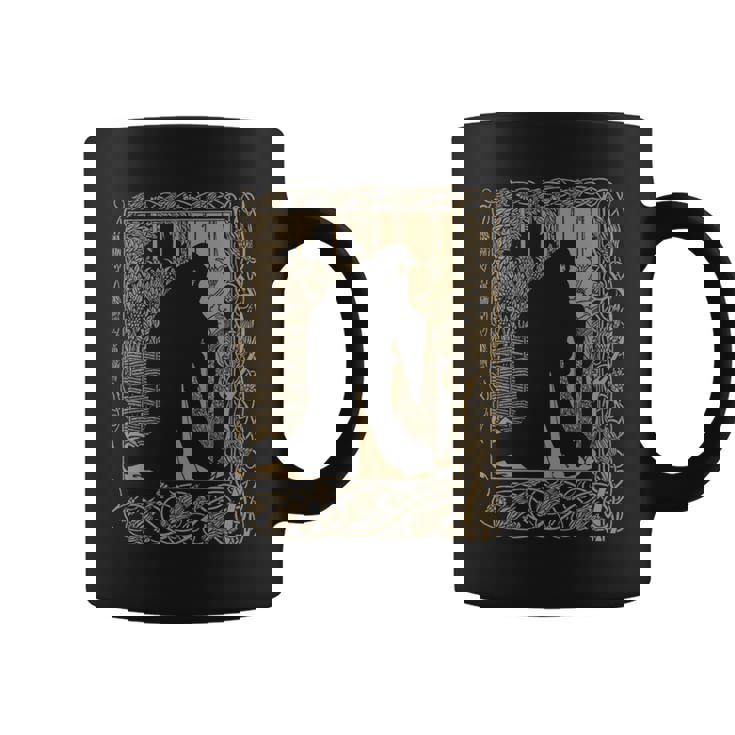 アールヌーボー、オーブリー・ビアズリー、ル・モルト・ダルサー、ギネヴィア 長袖tシャツ コーヒーマグ