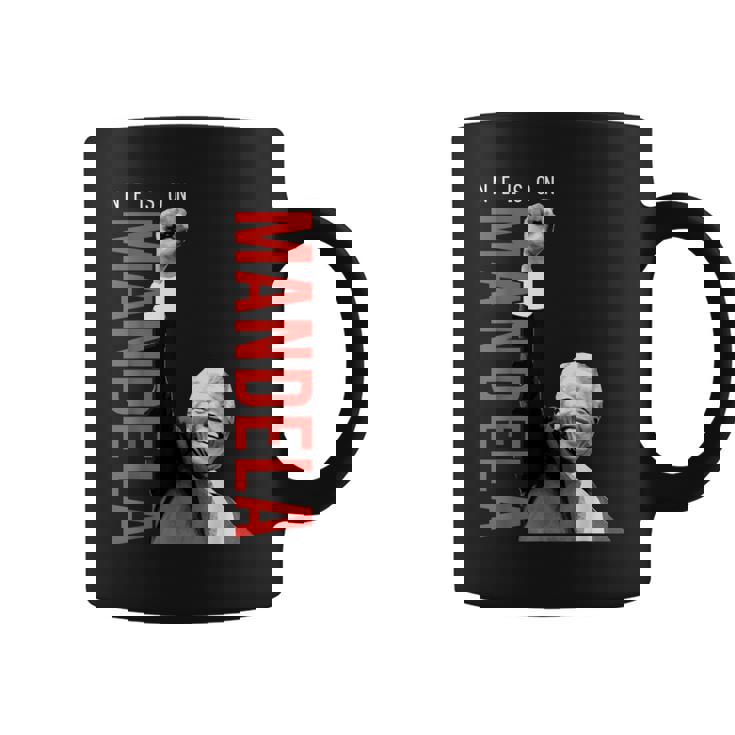 ネルソン・マンデラ 上げた 右手拳 食いしばり マンデラの日 コーヒーマグ