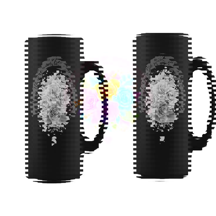パステルレインボーローズがあらゆる色合いにハートを咲かせます コーヒーマグ