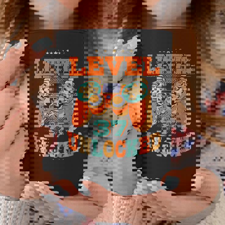 37歳の誕生日プレゼント 37歳 男性と女性、ビデオゲーム 1984年生まれ コーヒーマグ 面白い贈り物