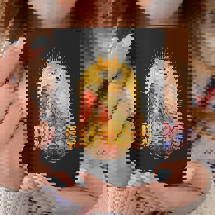 In Doge We Trust Doge Dogecoin 柴犬 コーヒーマグ 面白い贈り物