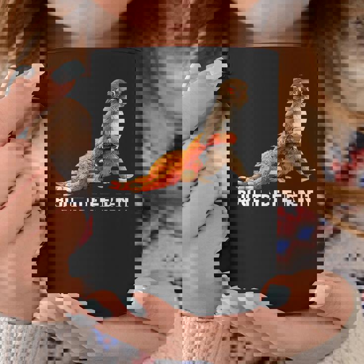 Punch The Monkey Built Different 3 ホワイトテキスト コーヒーマグ 面白い贈り物