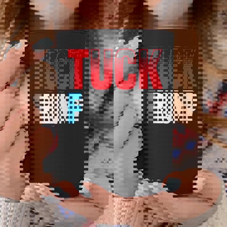 Tuck Frump 面白いアンチトランプデザイン。 コーヒーマグ 面白い贈り物