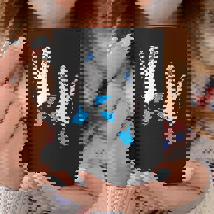 かわいいアオアシカツオドリ。 コーヒーマグ 面白い贈り物